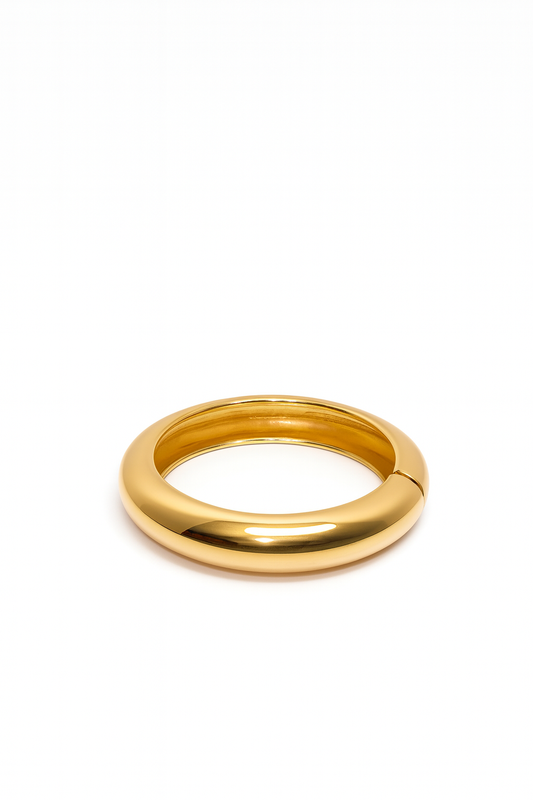 Soft Halo Gold Bangle