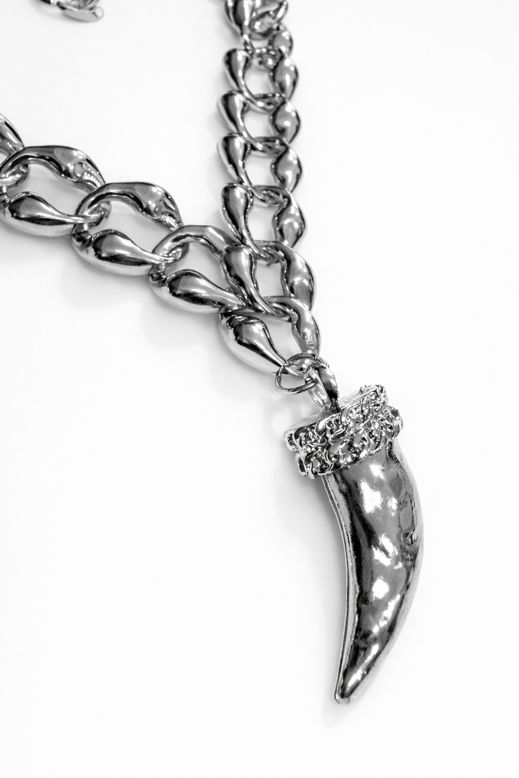 The Fang Necklace