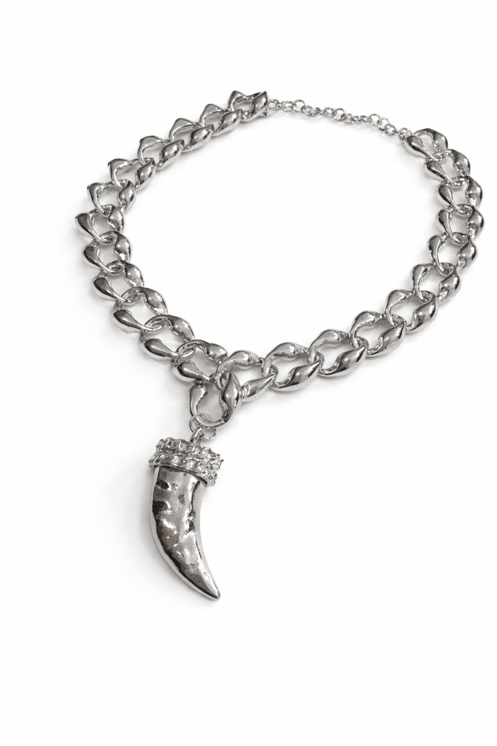 The Fang Necklace